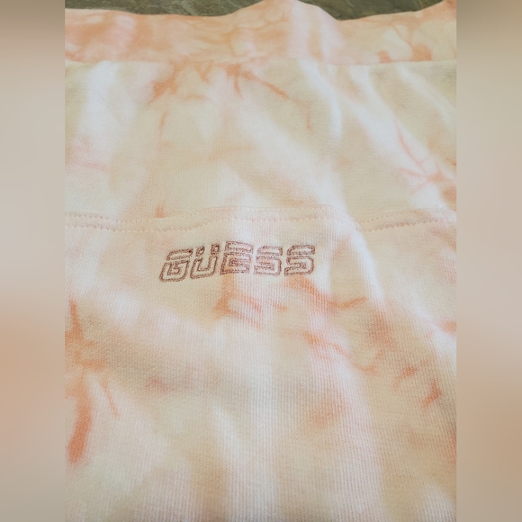 NWT GUESS Active Women's Pink Tie Dye Mini Skirt - Picture 2 of 7